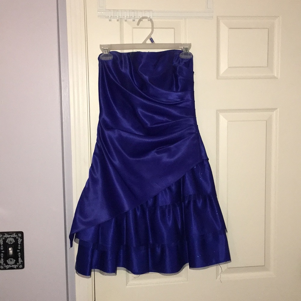 Strapless purple formal dress